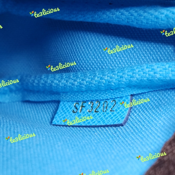 LOUIS VUITTON 2022 VIVIENNE HOLIDAY ANIMATION MINI POCHETTE JAPAN - Picture 8 of 10